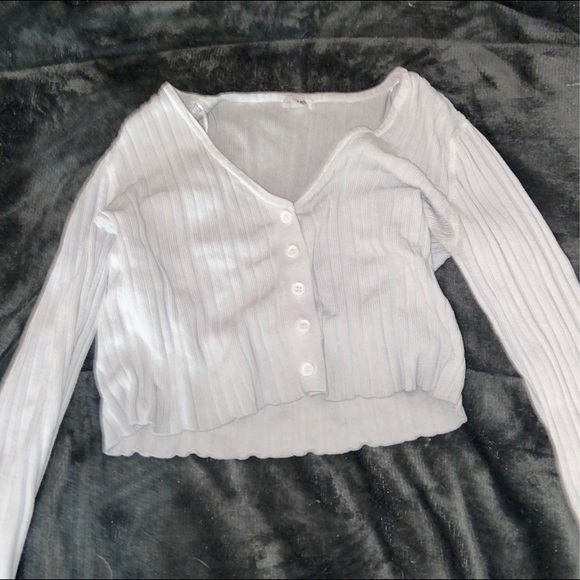 Size S and XS womens tops - Picture 4 of 7